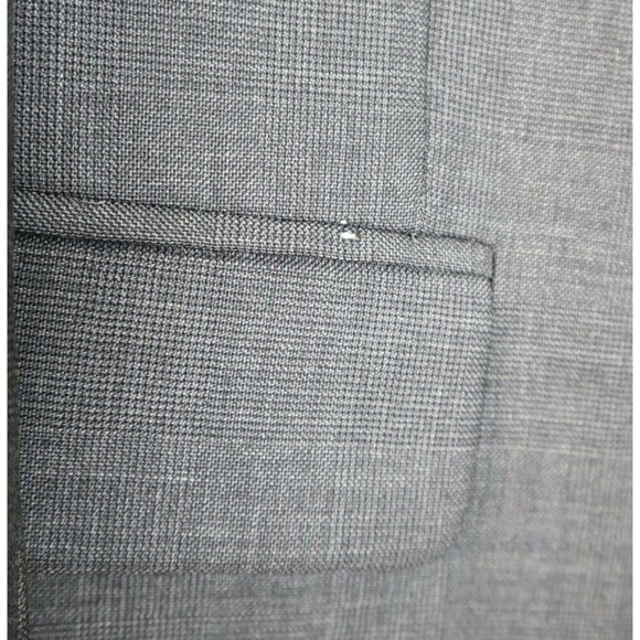 MEN'S GRAY PLAID WOOL BLAZER JACKET SPORT COAT - GENTRY HOUSE - TINO - SIZE 44R - Picture 2 of 6